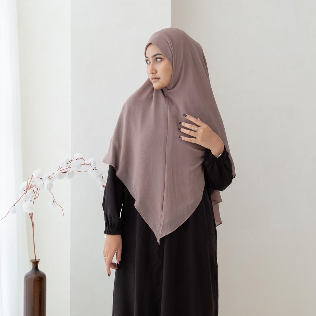 GHINA KHIMAR FRENCH SQUARE